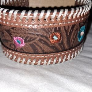 FLASH SALE Justin Boots Brown Leather Wristlet with Colorful Embroidery